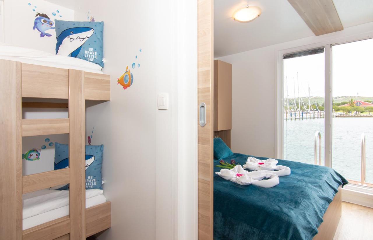 Вилла Floating House Adela Порторож Экстерьер фото